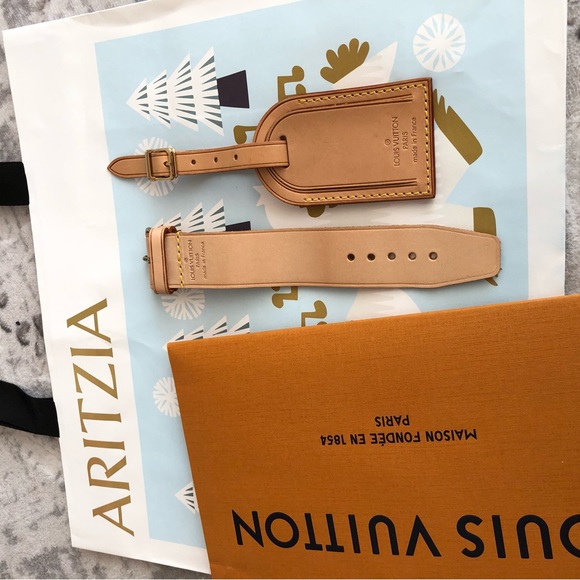 NWOT-Authentic Louis Vuitton Luggage Handel Holder Tags 🏷 and poignet . - Picture 5 of 8